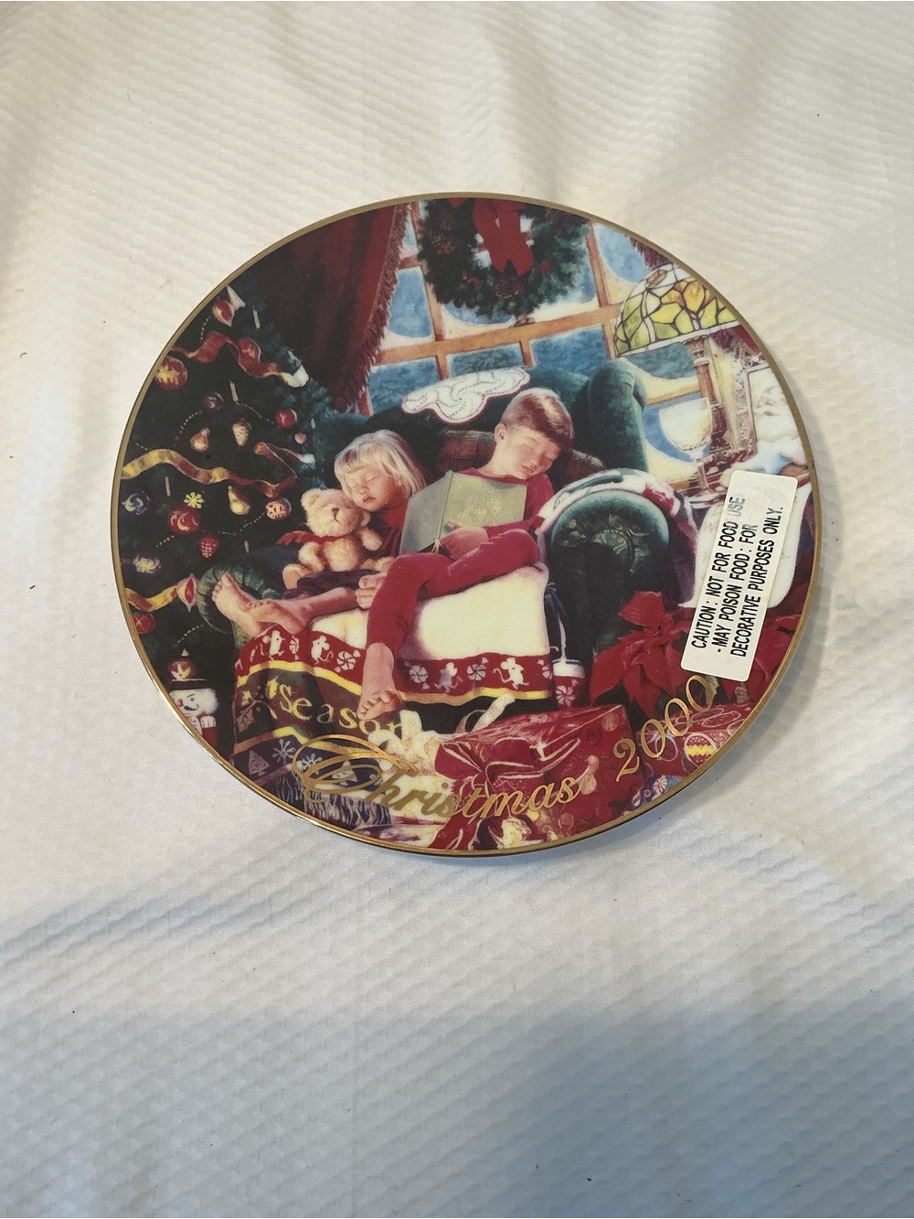 Round Holiday Tin with Red Christmas Family Scene